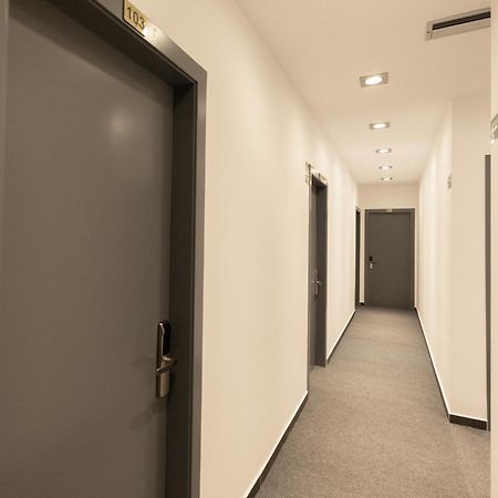 Aglon Twin'S Hotel Vlore Ngoại thất bức ảnh
