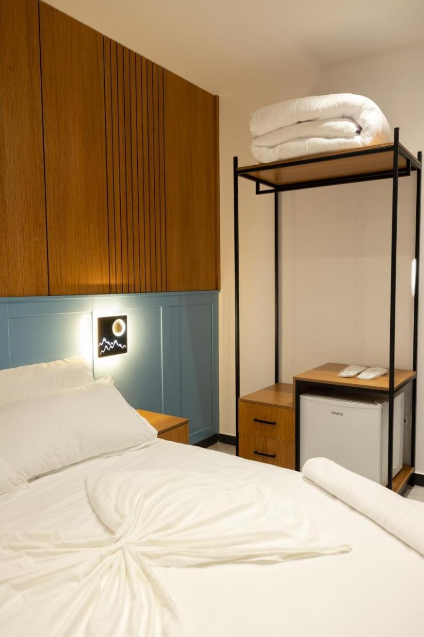 Aglon Twin'S Hotel Vlore Ngoại thất bức ảnh