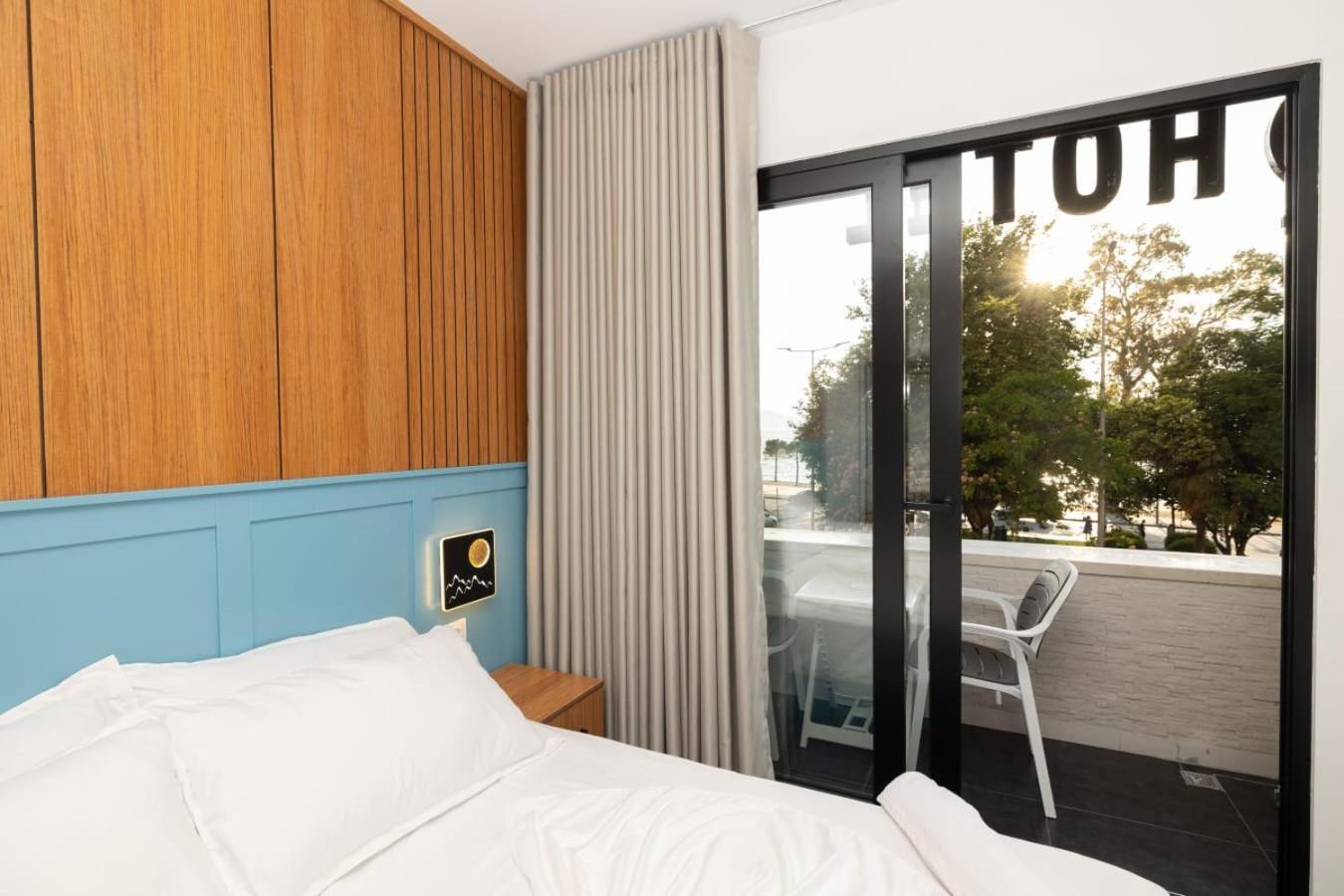 Aglon Twin'S Hotel Vlore Ngoại thất bức ảnh