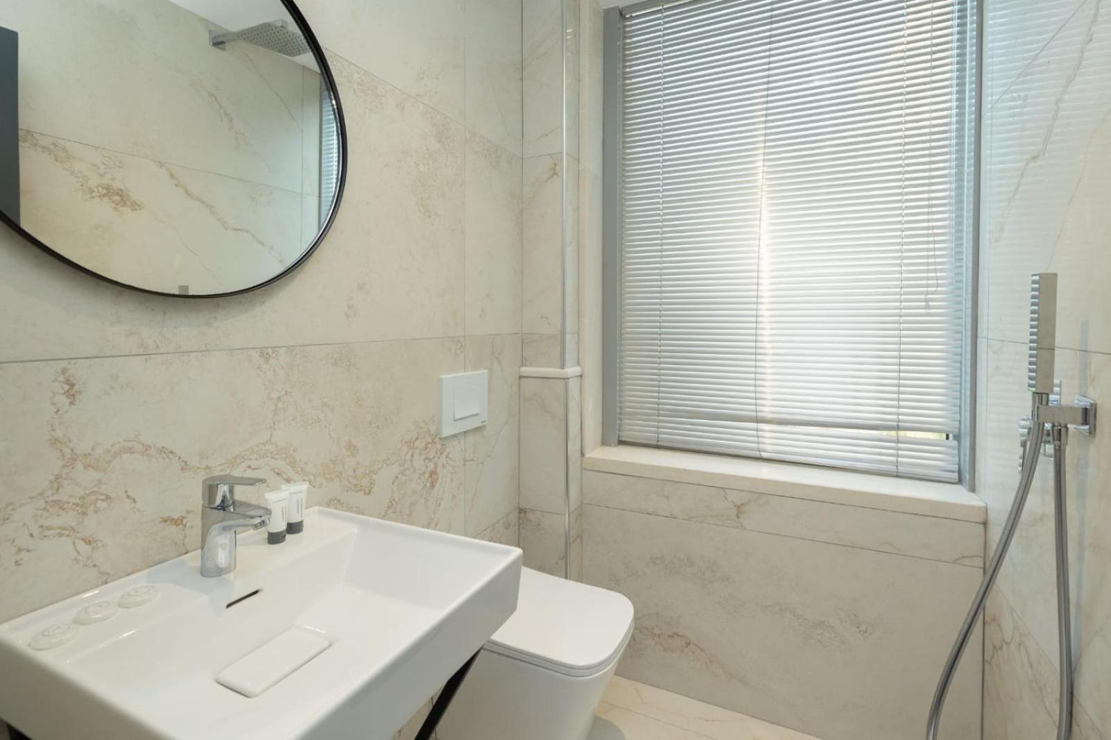 Aglon Twin'S Hotel Vlore Phòng bức ảnh
